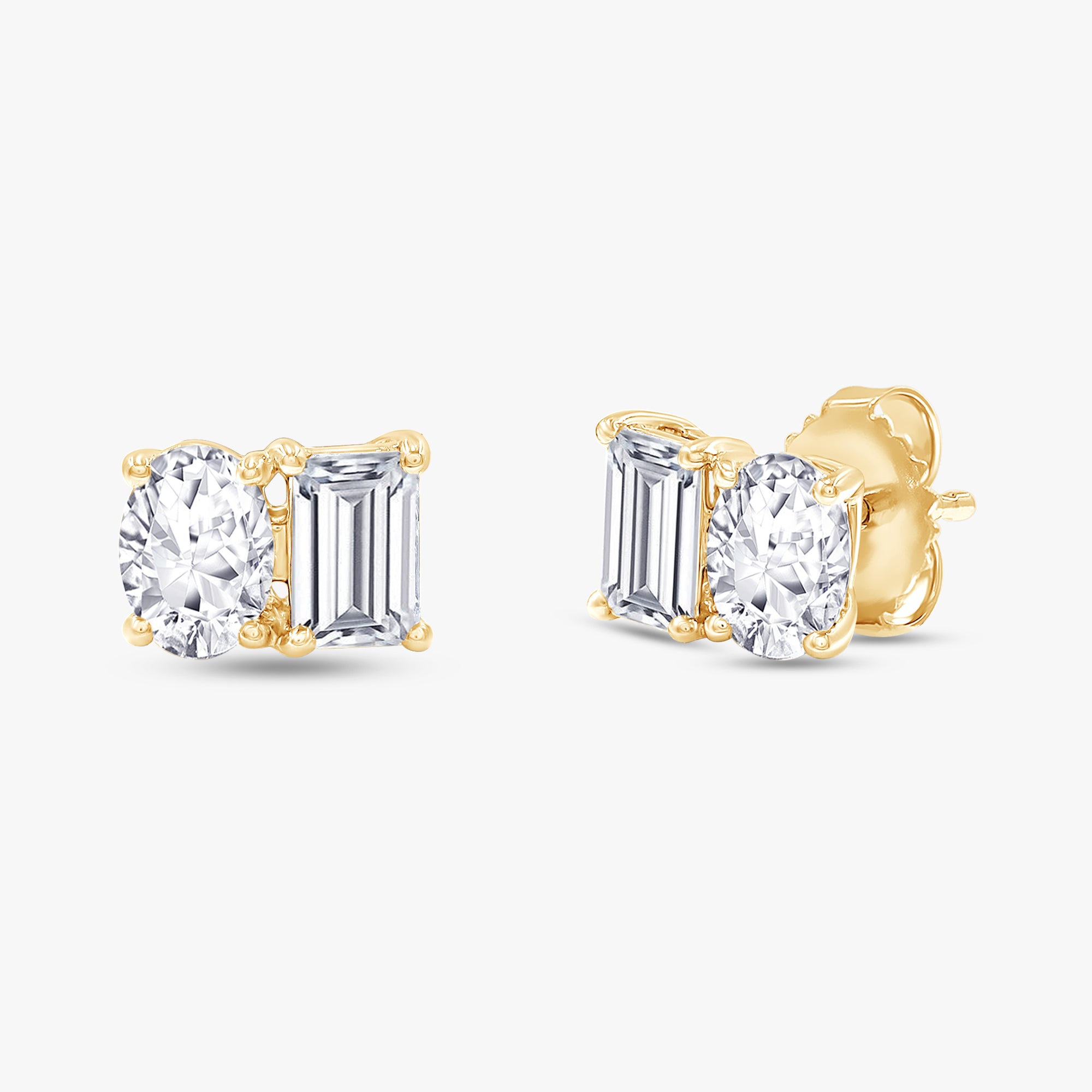 Emerald and Oval Shape 1.95 Carat Lab Grown Diamond Toi Et Moi Earrings