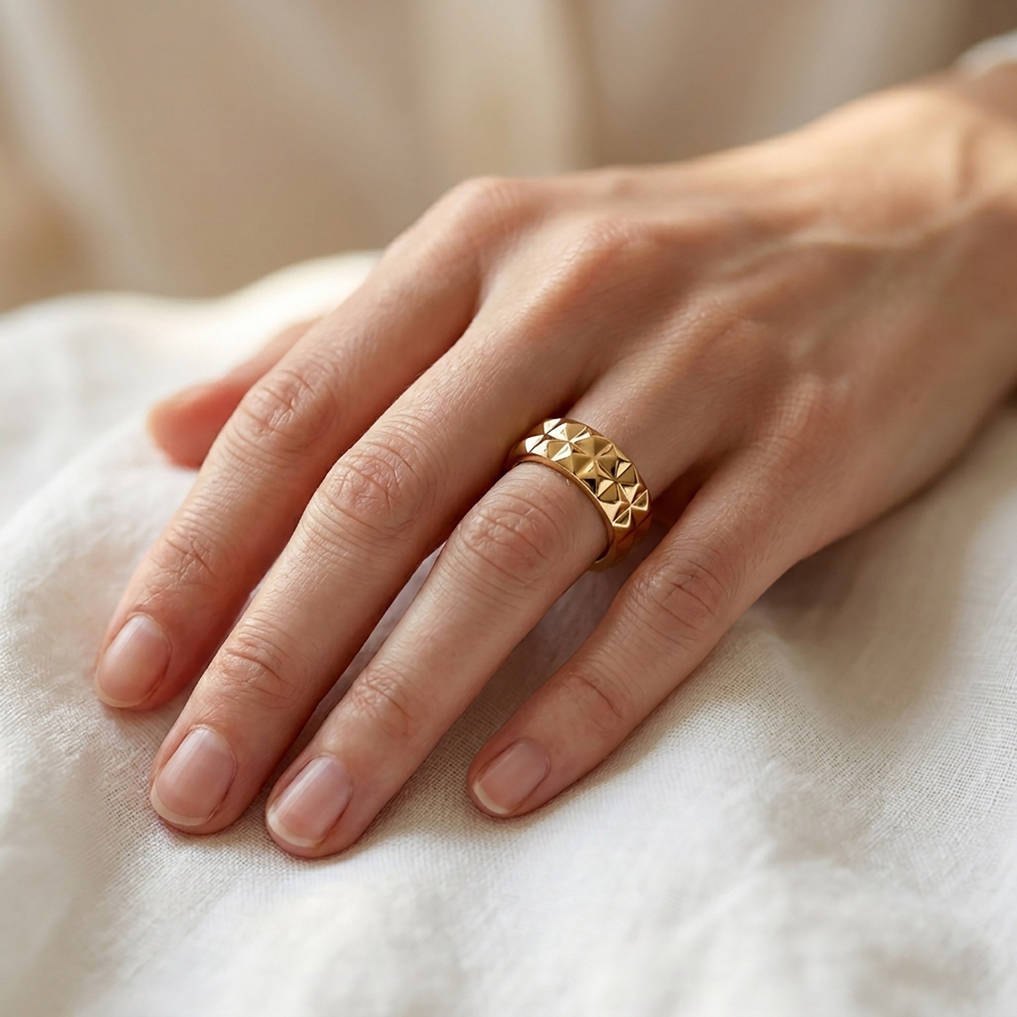 Vintage Pyramid Gold Oura Ring Jackets