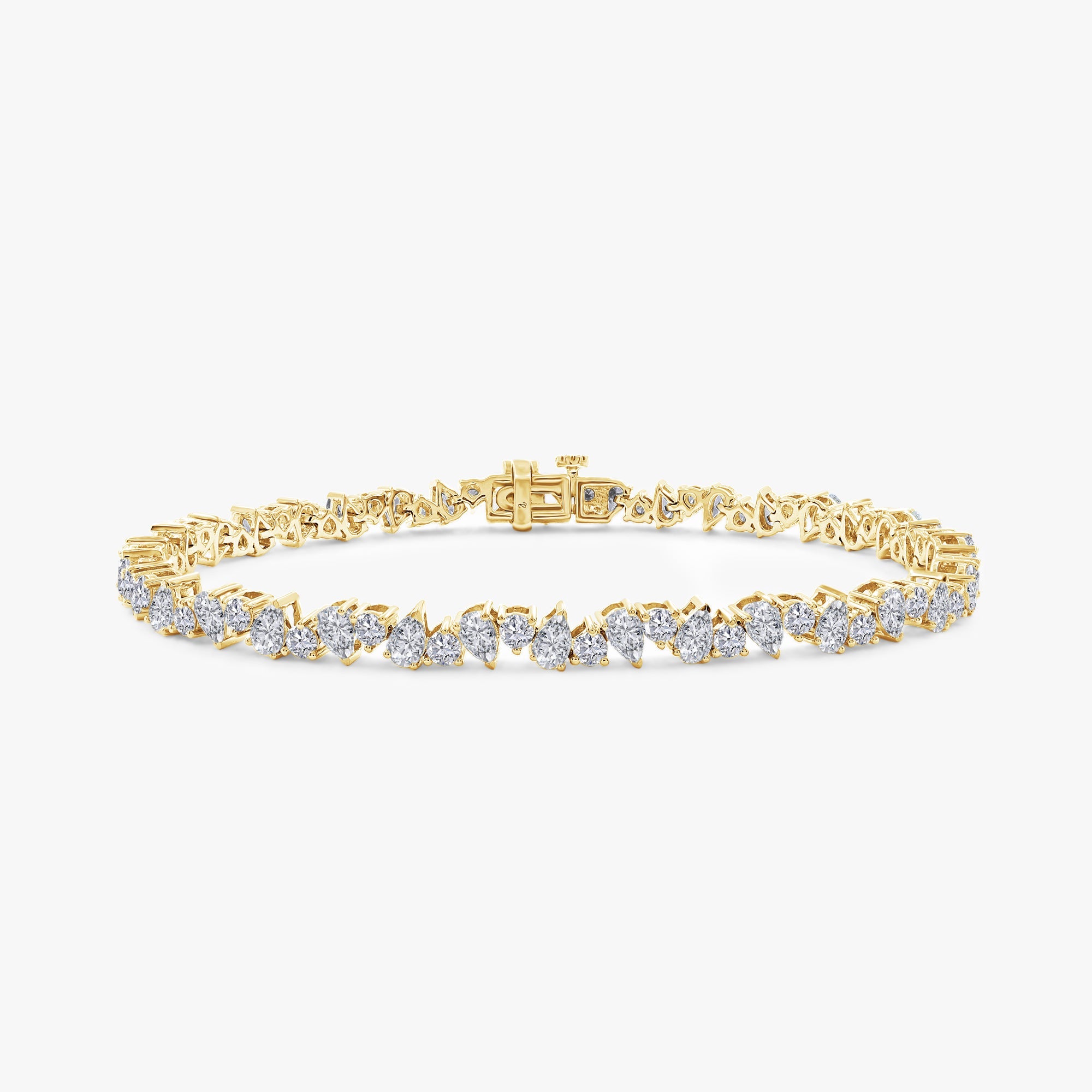 Pear and Round Shape 5.30 Carat Lab Grown Diamond Tennis Bracelet
