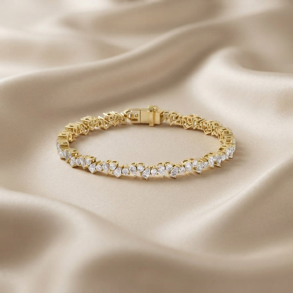 4.7 TCW Pear and Round Shape Lab Grown Diamond Tennis Bracelet