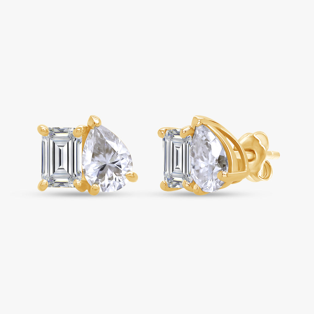 2.77 Carat Emerald and Pear Shape Lab Grown Diamond Toi et Moi Stud Earrings