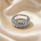 Golden Ripple Dome Oura Ring